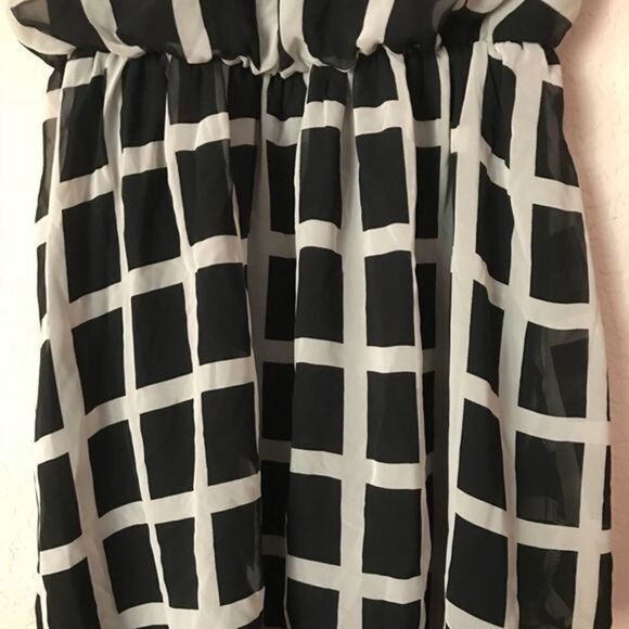 NWOT. BCX flowy dress - Picture 4 of 6